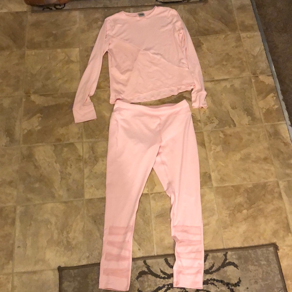 Longsleeve shirt with leggings